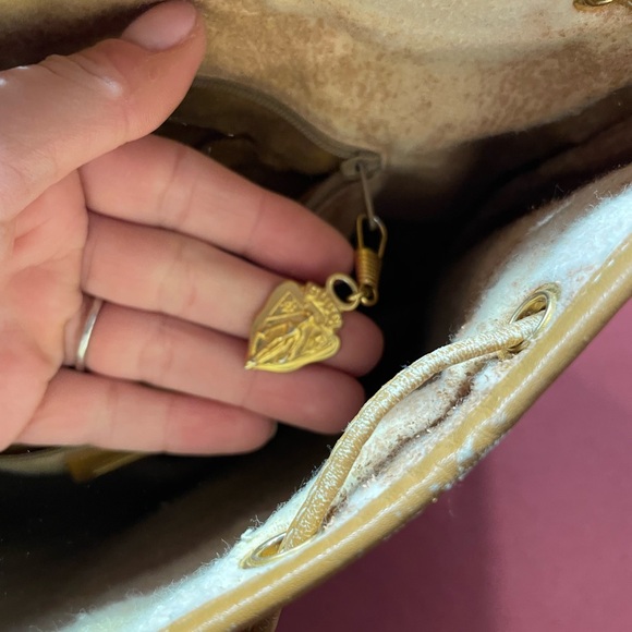 DAMAGED 80’s Authentic Gucci Bucket Bag - Picture 13 of 14